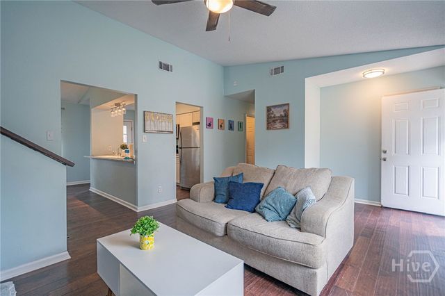 4 Cambridge Court, Savannah, GA 31419