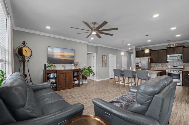 912 Laurens Mill Dr., Myrtle Beach, SC 29579