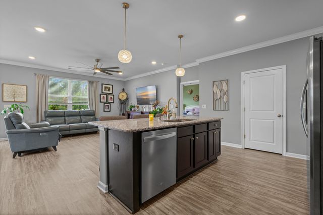 912 Laurens Mill Dr., Myrtle Beach, SC 29579