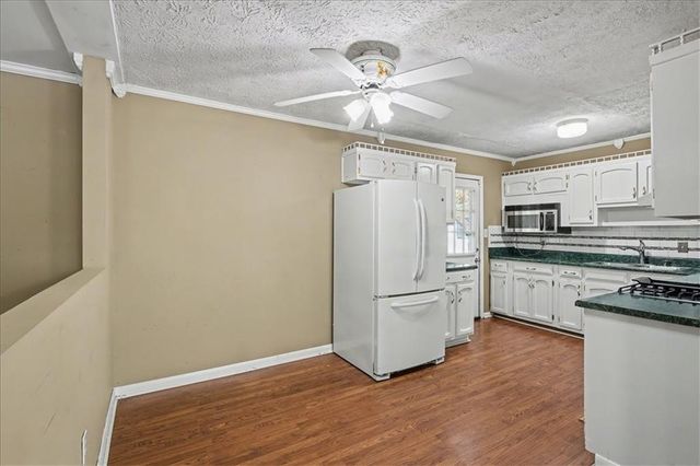 3012 Sasanqua Lane SW, Marietta, GA 30008