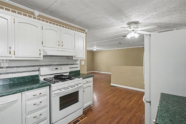 3012 Sasanqua Lane SW, Marietta, GA 30008