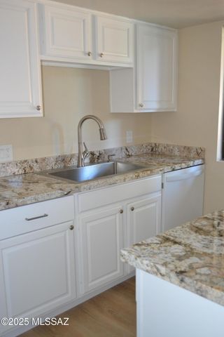 455 W Kelso St Apt 122, Tucson, AZ 85705