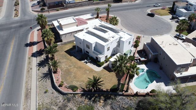 905 VIA DESCANSO Drive, El Paso, TX 79912