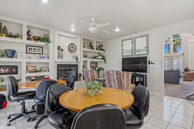 905 VIA DESCANSO Drive, El Paso, TX 79912