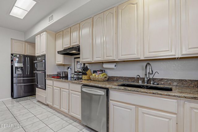 905 VIA DESCANSO Drive, El Paso, TX 79912