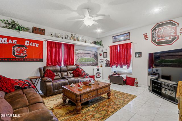 905 VIA DESCANSO Drive, El Paso, TX 79912