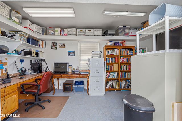 905 VIA DESCANSO Drive, El Paso, TX 79912