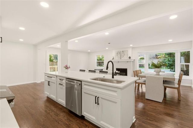 6717 65th Terrace, Mission, KS 66202