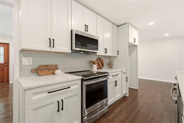 6717 65th Terrace, Mission, KS 66202