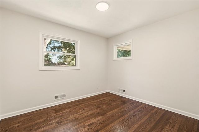 6717 65th Terrace, Mission, KS 66202