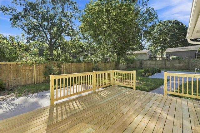 6717 65th Terrace, Mission, KS 66202