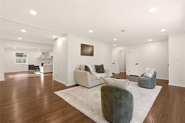 6717 65th Terrace, Mission, KS 66202