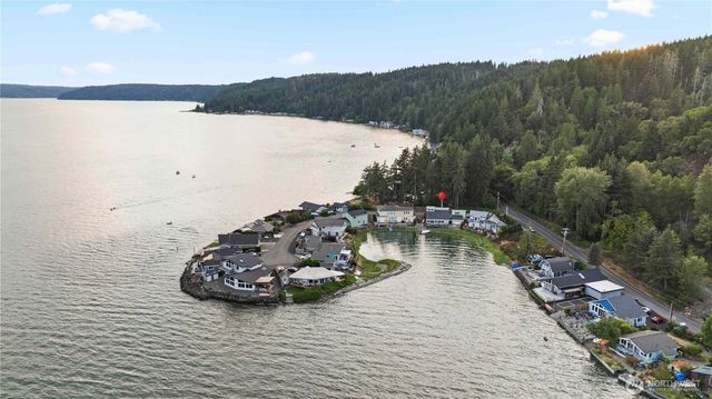 21 NE Belaire Drive, Belfair, WA 98528