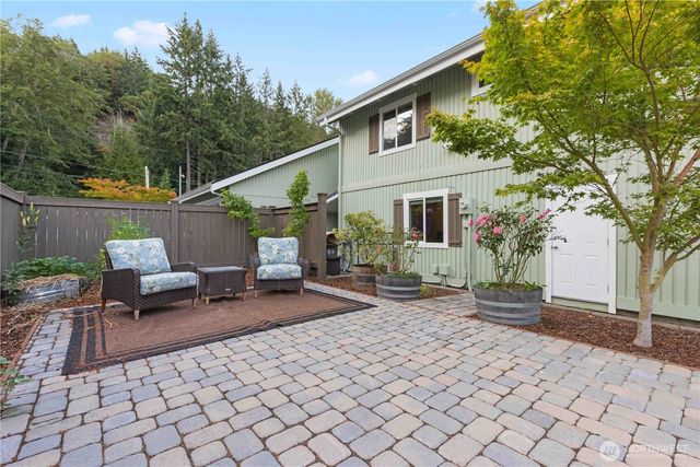 21 NE Belaire Drive, Belfair, WA 98528