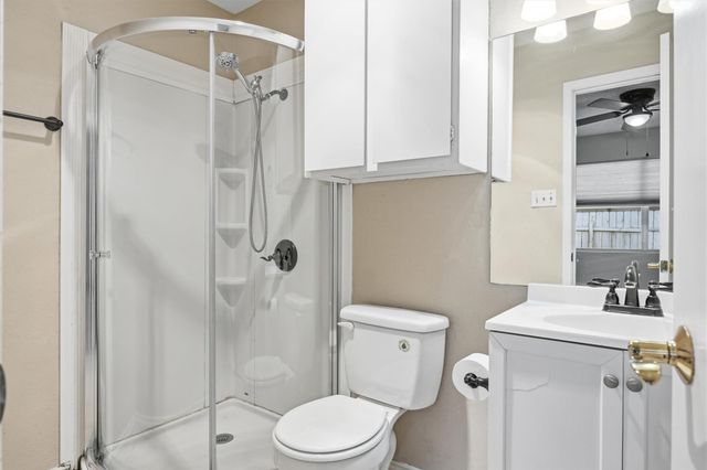 2600 S Bagdad RD A, Leander, TX 78641