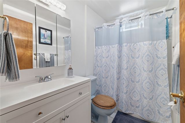326 Arriba Way, Carrick, PA 15210