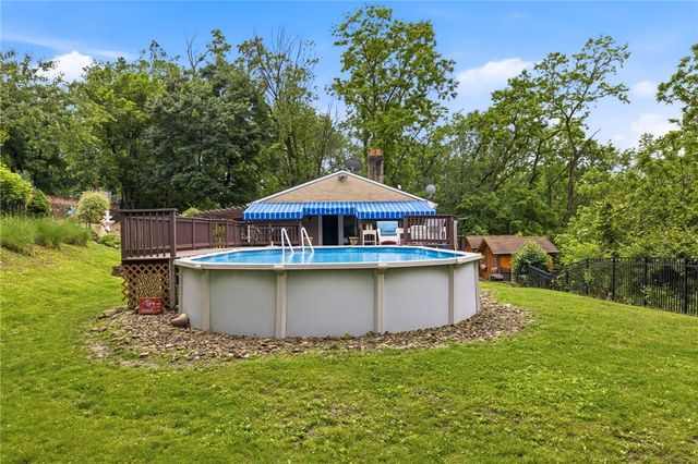 326 Arriba Way, Carrick, PA 15210