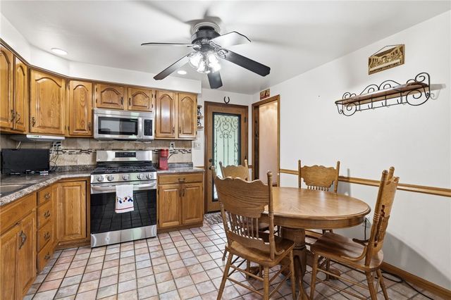 326 Arriba Way, Carrick, PA 15210