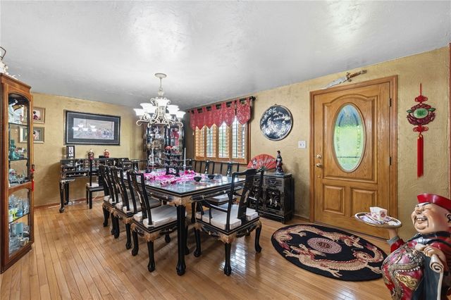 326 Arriba Way, Carrick, PA 15210