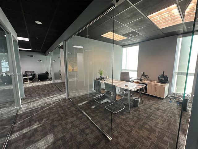 175 SW 7 ST 1100-1101, Miami, FL 33130