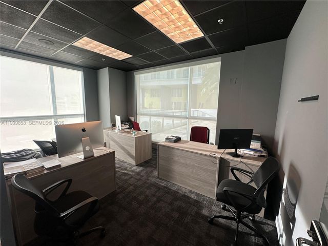 175 SW 7 ST 1100-1101, Miami, FL 33130