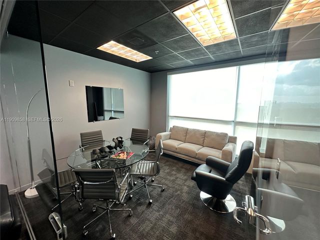 175 SW 7 ST 1100-1101, Miami, FL 33130