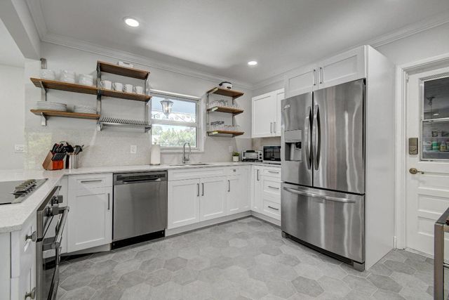 309 Rilyn Drive, West Palm Beach, FL 33405