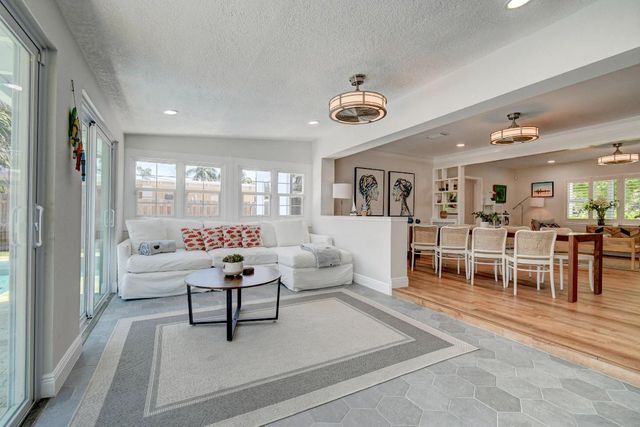 309 Rilyn Drive, West Palm Beach, FL 33405