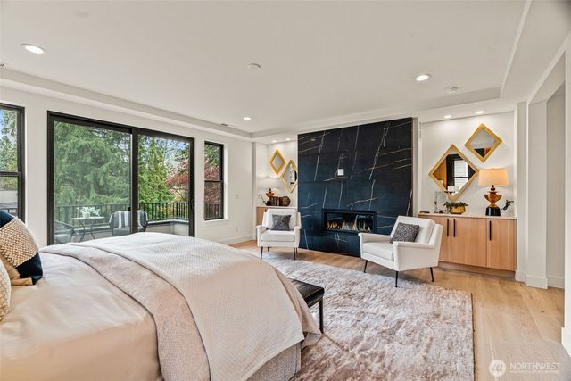 11021 NE 14th Street, Bellevue, WA 98004