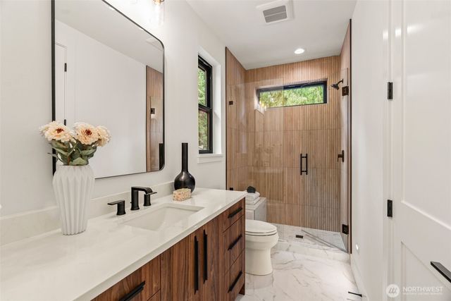 11021 NE 14th Street, Bellevue, WA 98004