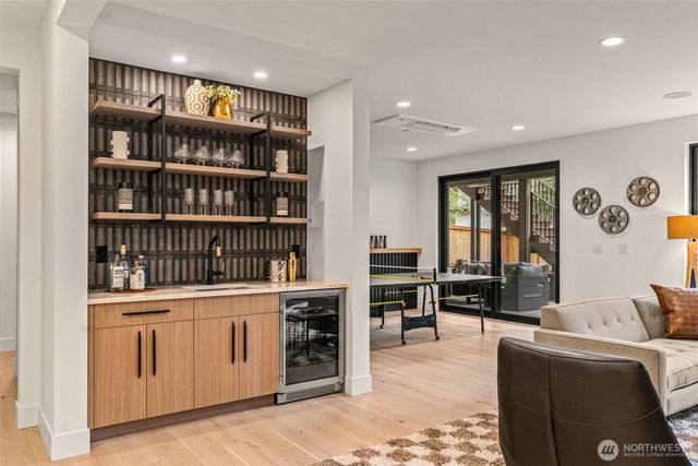 11021 NE 14th Street, Bellevue, WA 98004