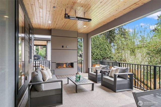 11021 NE 14th Street, Bellevue, WA 98004