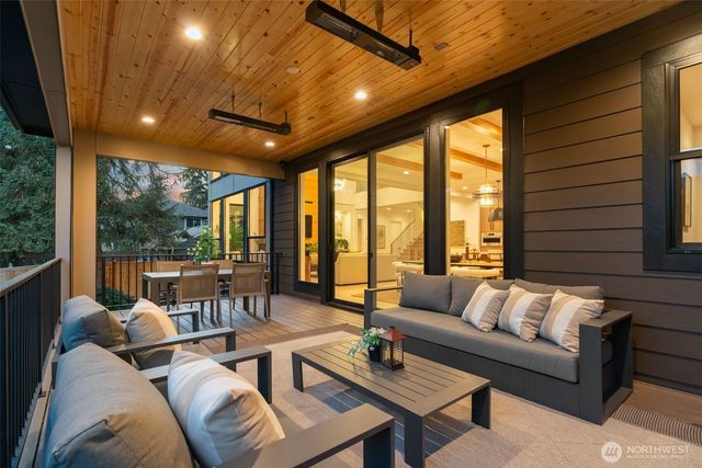 11021 NE 14th Street, Bellevue, WA 98004