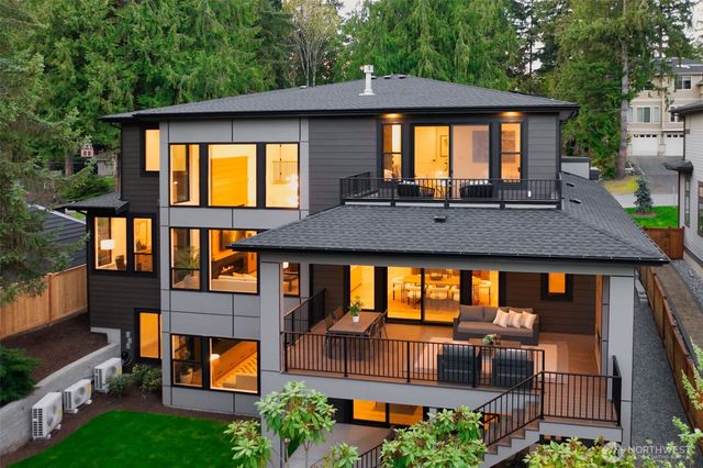 11021 NE 14th Street, Bellevue, WA 98004