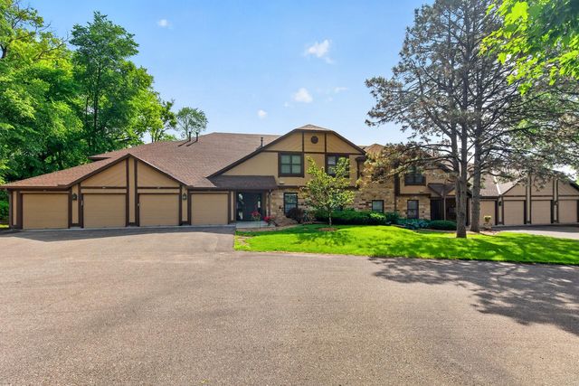 5267 Balmoral Lane, Bloomington, MN 55437