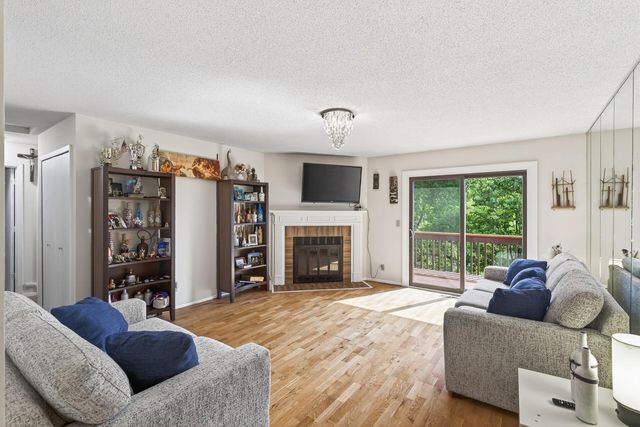 5267 Balmoral Lane, Bloomington, MN 55437
