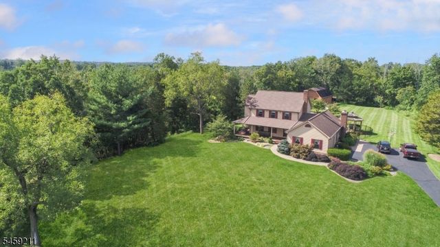 7 Cherokee Trl, Blairstown Twp., NJ 07825