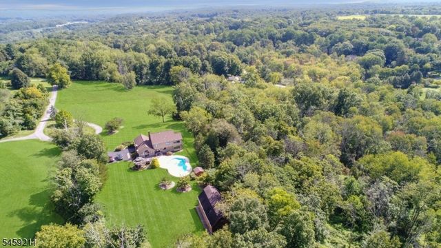7 Cherokee Trl, Blairstown Twp., NJ 07825