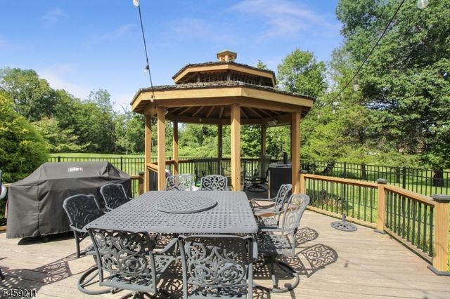 7 Cherokee Trl, Blairstown Twp., NJ 07825