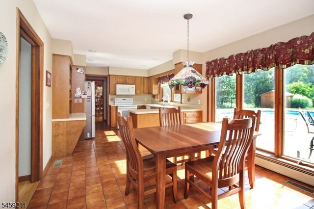 7 Cherokee Trl, Blairstown Twp., NJ 07825