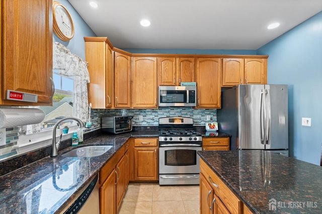 25 Columbus Avenue, Old Bridge, NJ 08857