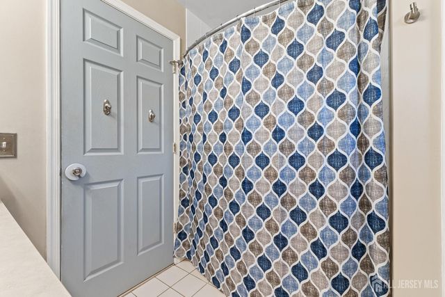 25 Columbus Avenue, Old Bridge, NJ 08857