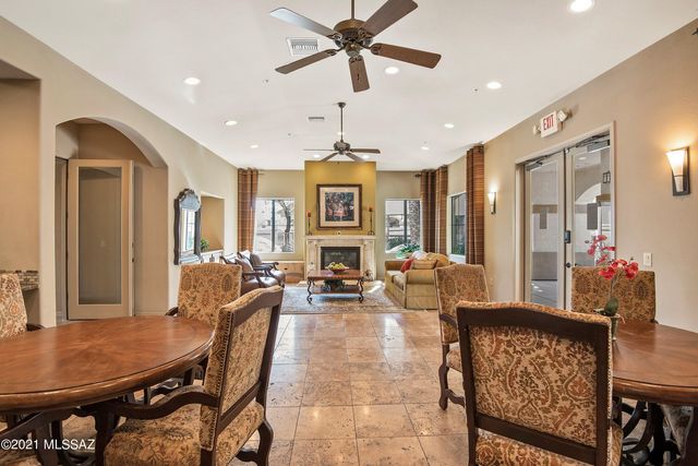 2550 E River Rd Unit 14202, Tucson, AZ 85718