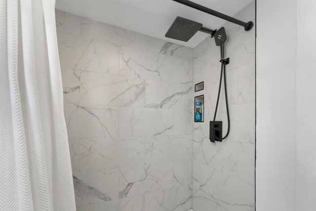 178 School Street, Laconia, NH 03246