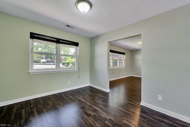 3701 Gresham CT, Virginia Beach, VA 23452