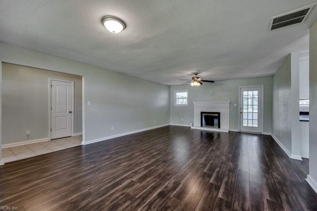 3701 Gresham CT, Virginia Beach, VA 23452