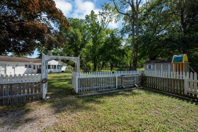 3701 Gresham CT, Virginia Beach, VA 23452