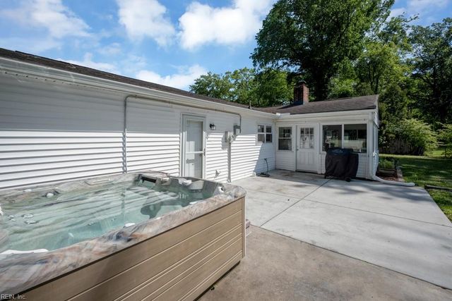 3701 Gresham CT, Virginia Beach, VA 23452