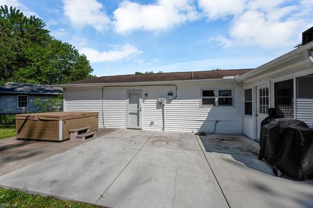 3701 Gresham CT, Virginia Beach, VA 23452