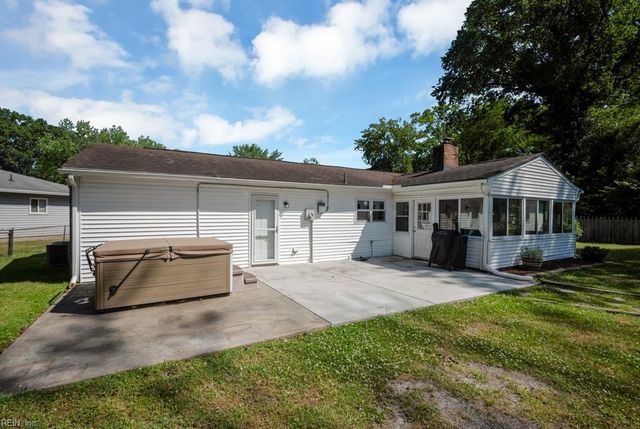 3701 Gresham CT, Virginia Beach, VA 23452